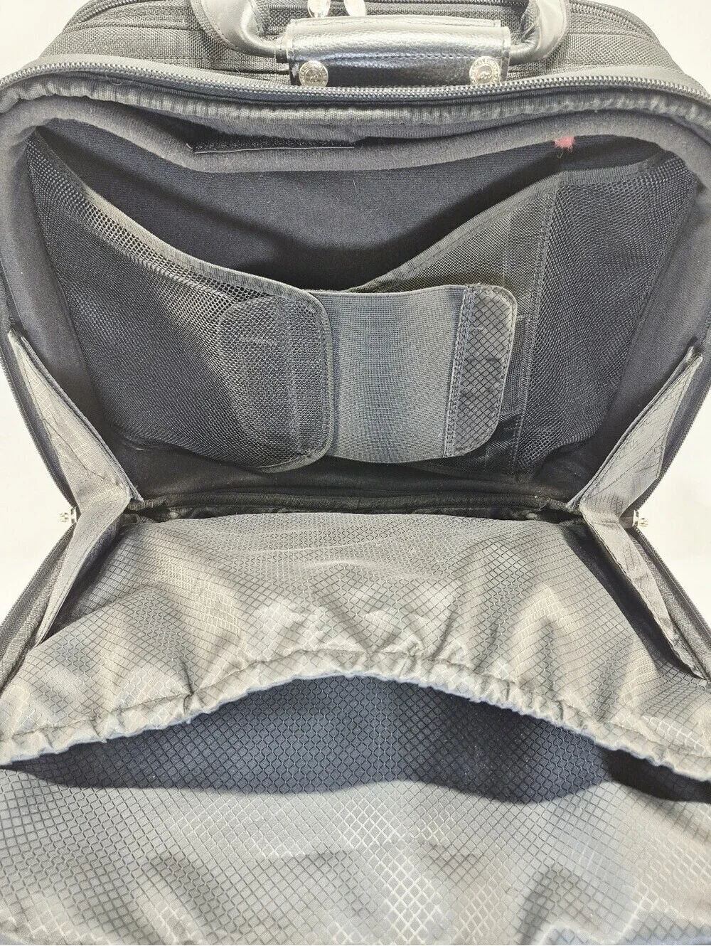 McKlein USA Chicago 15.6' Leather Patented Detachable Wheeled Overnight Luggage